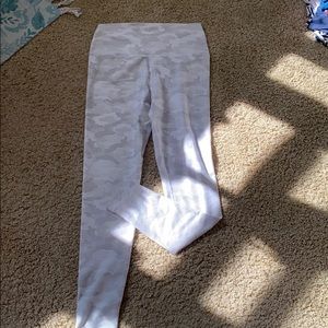 White camo leggings
